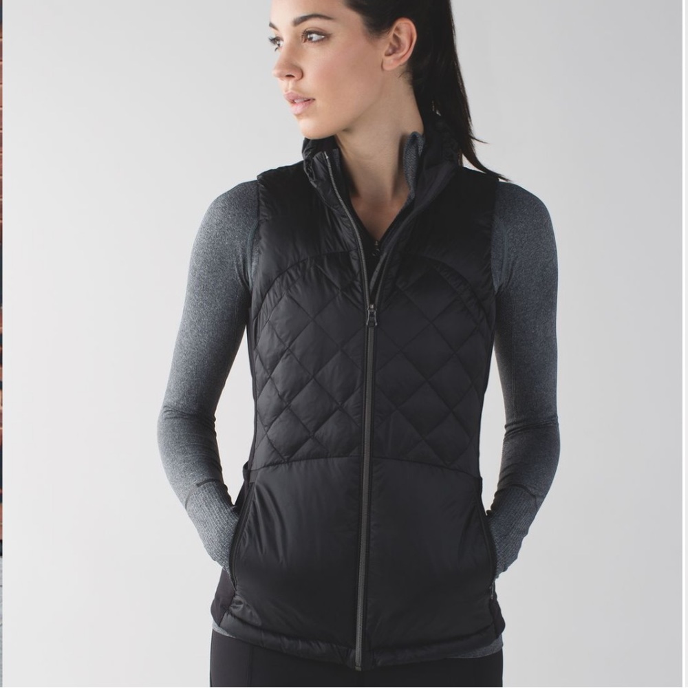 Lululemon Down for a Run Vest sz. 10 color: Black